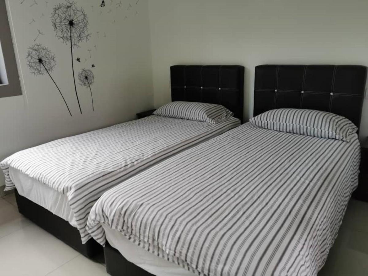 Capital O 90088 Mbp Leisure Resort Batu Pahat Exterior foto